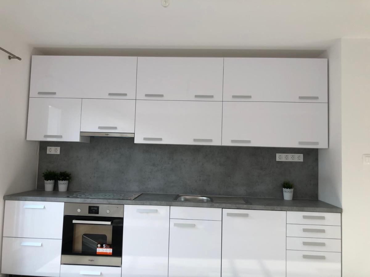 Ferienwohnung Szeged Gyoengye Delux Exterior foto