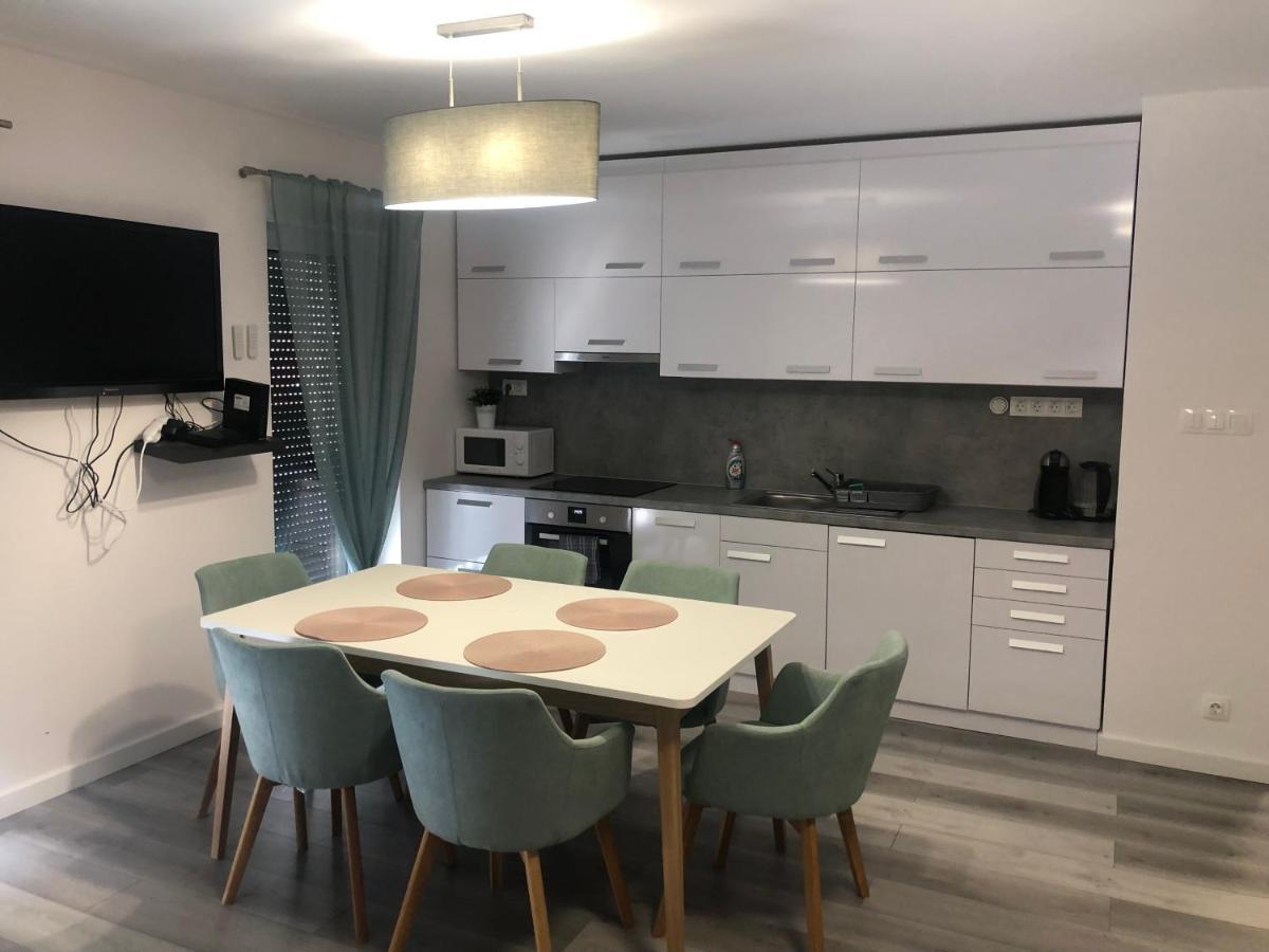 Ferienwohnung Szeged Gyoengye Delux Exterior foto